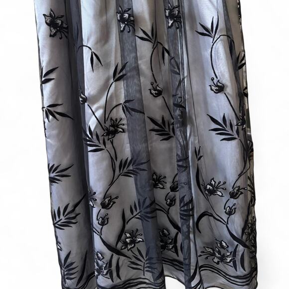 Patra 10 Black Velvet Silver Organza Floral Maxi Gown NWT Formal Evening Dress - Picture 2 of 8